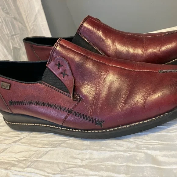 Women’s Burgundy Loafers - Picture 2 of 3